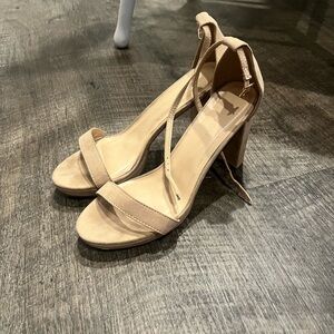 Elegant Tan Women's Heels